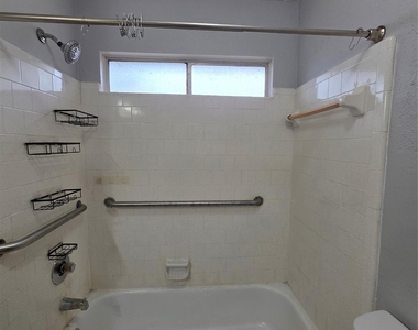 1614 Brickarbor Drive - Photo Thumbnail 17