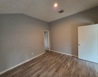 1614 Brickarbor Drive - Photo Thumbnail 15