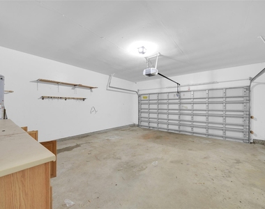 1009 Bay Area Boulevard - Photo Thumbnail 20