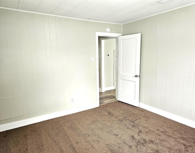 202 N Logan Street - Photo Thumbnail 20