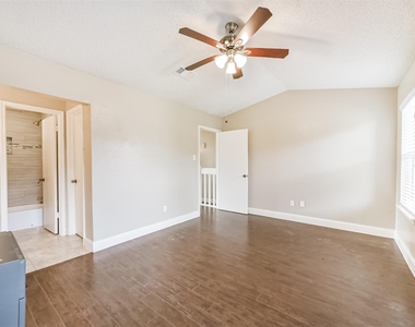 12500 Brookglade Circle - Photo Thumbnail 23