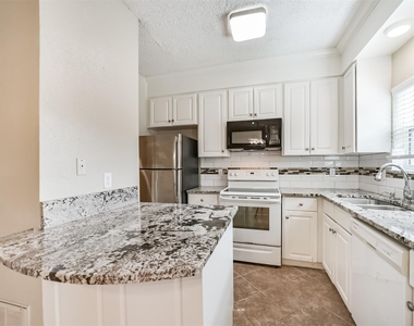 12500 Brookglade Circle - Photo Thumbnail 13