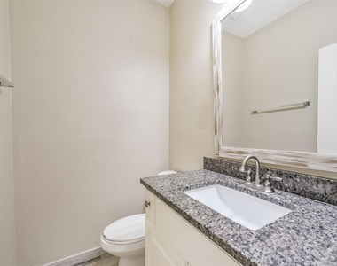 12500 Brookglade Circle - Photo Thumbnail 20