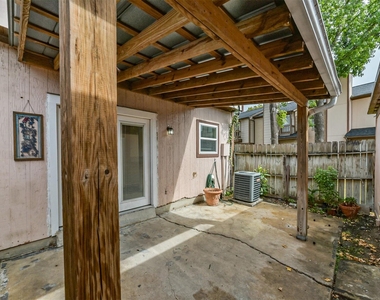 12500 Brookglade Circle - Photo Thumbnail 7