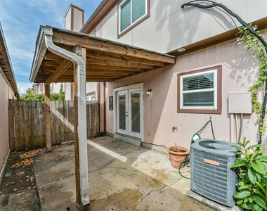 12500 Brookglade Circle - Photo Thumbnail 8