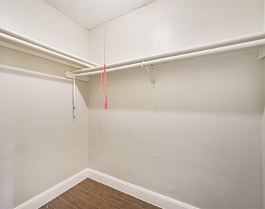 12500 Brookglade Circle - Photo Thumbnail 27