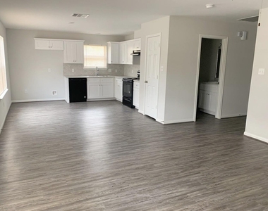 3902 Bennington Street - Photo Thumbnail 2
