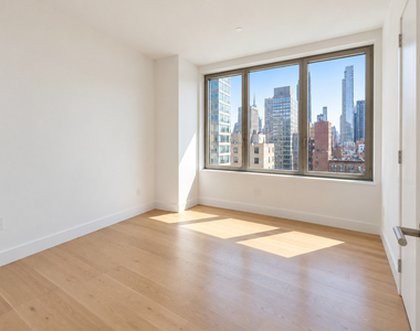 260 West 54th Street - Photo Thumbnail 3