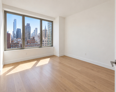 260 West 54th Street - Photo Thumbnail 5