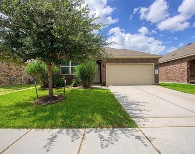20926 Corisande Street - Photo Thumbnail 2