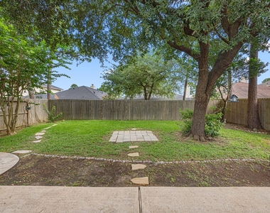 13910 Sac Court - Photo Thumbnail 15