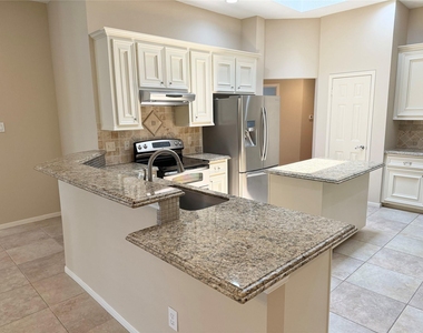 1114 Canyon Heights Court - Photo Thumbnail 3