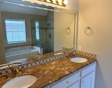 1114 Canyon Heights Court - Photo Thumbnail 9