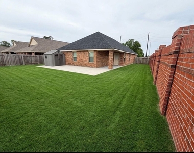 24307 Hampton Terrace Lane - Photo Thumbnail 17