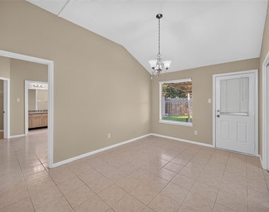 5046 Shadowdale Drive - Photo Thumbnail 8