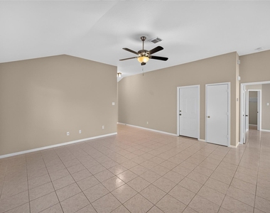 5046 Shadowdale Drive - Photo Thumbnail 10