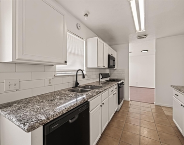 6515 Amberfield Lane - Photo Thumbnail 16