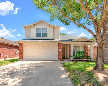 17531 Hoover Gardens Drive - Photo Thumbnail 1
