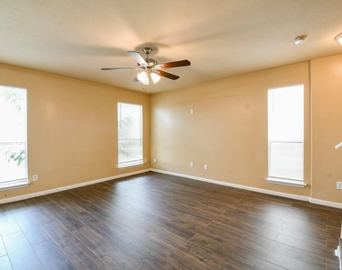 2643 Kiplands Court - Photo Thumbnail 4