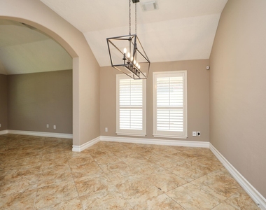 17510 Forest Vine Court - Photo Thumbnail 4