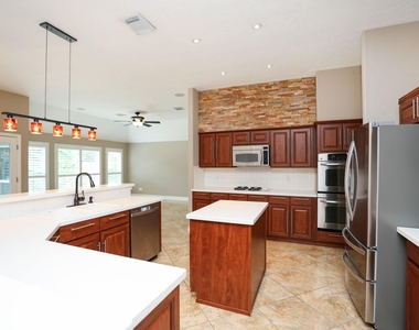 17510 Forest Vine Court - Photo Thumbnail 6