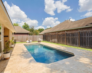 17510 Forest Vine Court - Photo Thumbnail 28