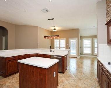 17510 Forest Vine Court - Photo Thumbnail 7