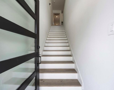 8021 Cora Street - Photo Thumbnail 8
