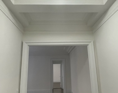 West 58th Street - Photo Thumbnail 5