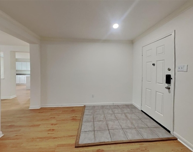 17127 Westminster Village Court - Photo Thumbnail 2