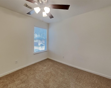 17127 Westminster Village Court - Photo Thumbnail 11