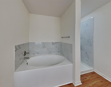 17127 Westminster Village Court - Photo Thumbnail 10