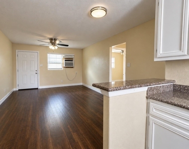 3906 Rotman Street - Photo Thumbnail 7