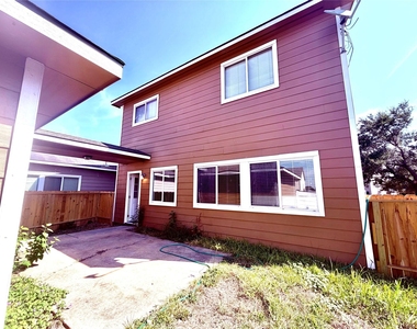 20706 Settlers Lake Circle N - Photo Thumbnail 12