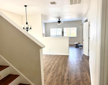 20706 Settlers Lake Circle N - Photo Thumbnail 1