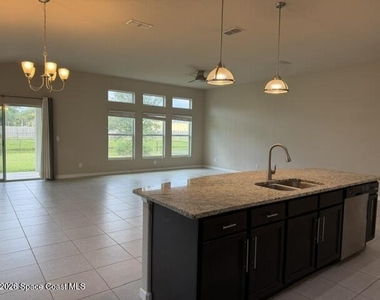 3575 Tabitha Court - Photo Thumbnail 7