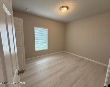 3575 Tabitha Court - Photo Thumbnail 26