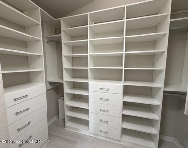 3575 Tabitha Court - Photo Thumbnail 14