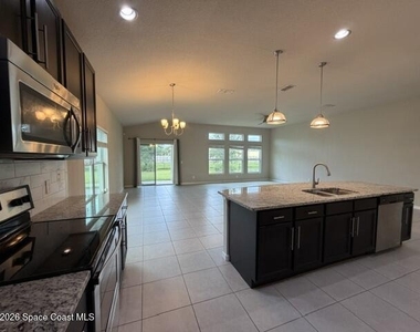 3575 Tabitha Court - Photo Thumbnail 6