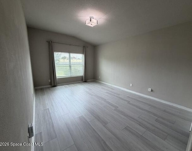 3575 Tabitha Court - Photo Thumbnail 20