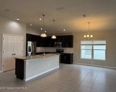 3575 Tabitha Court - Photo Thumbnail 4