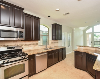 6311 Denison Oaks Drive - Photo Thumbnail 5