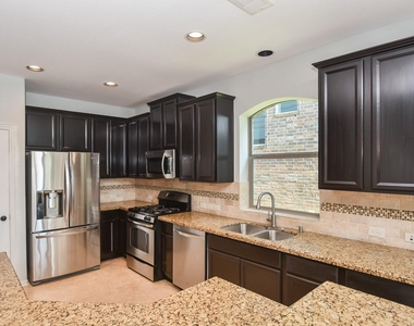 6311 Denison Oaks Drive - Photo Thumbnail 9