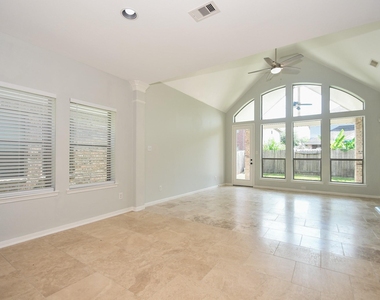 6311 Denison Oaks Drive - Photo Thumbnail 12