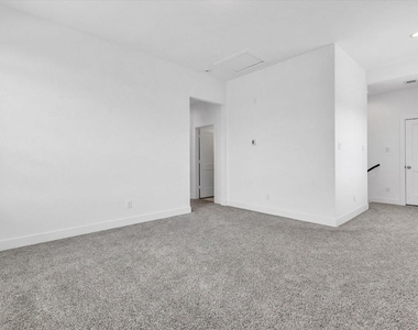 10718 Hidden Rock Drive - Photo Thumbnail 22