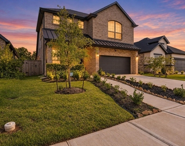 10718 Hidden Rock Drive - Photo Thumbnail 1