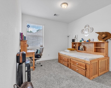 10718 Hidden Rock Drive - Photo Thumbnail 24