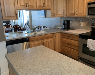 300 Columbia Drive - Photo Thumbnail 8