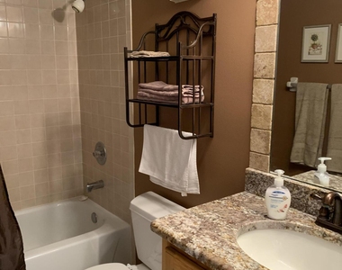 300 Columbia Drive - Photo Thumbnail 18