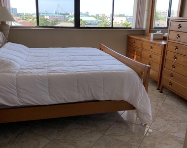 300 Columbia Drive - Photo Thumbnail 14